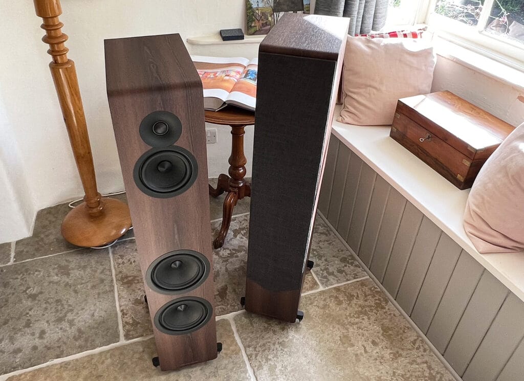 Acoustic Energy AE320² from above