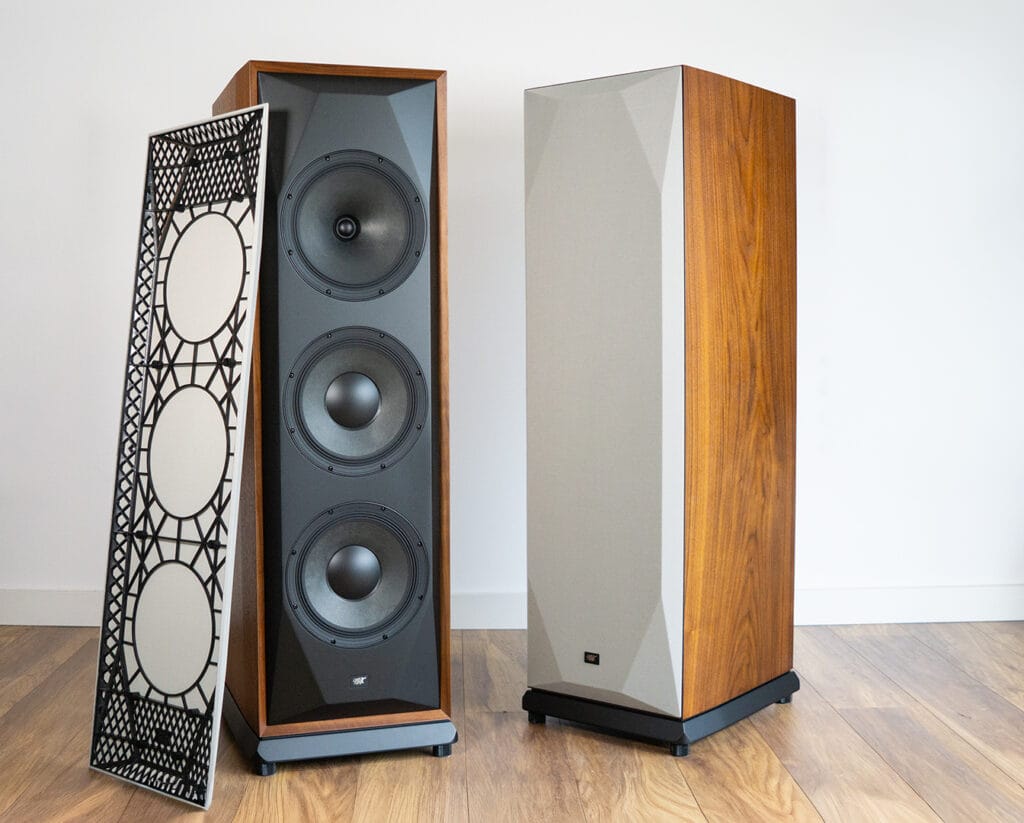 MoFi V10 with grilles