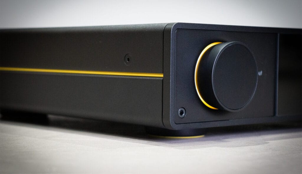 Arcam A25+ headphone socket