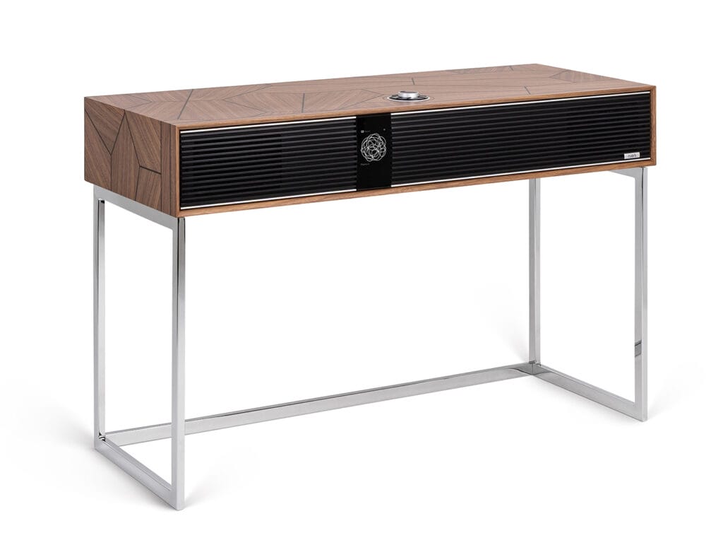 R810 MiE Radiogram on stand