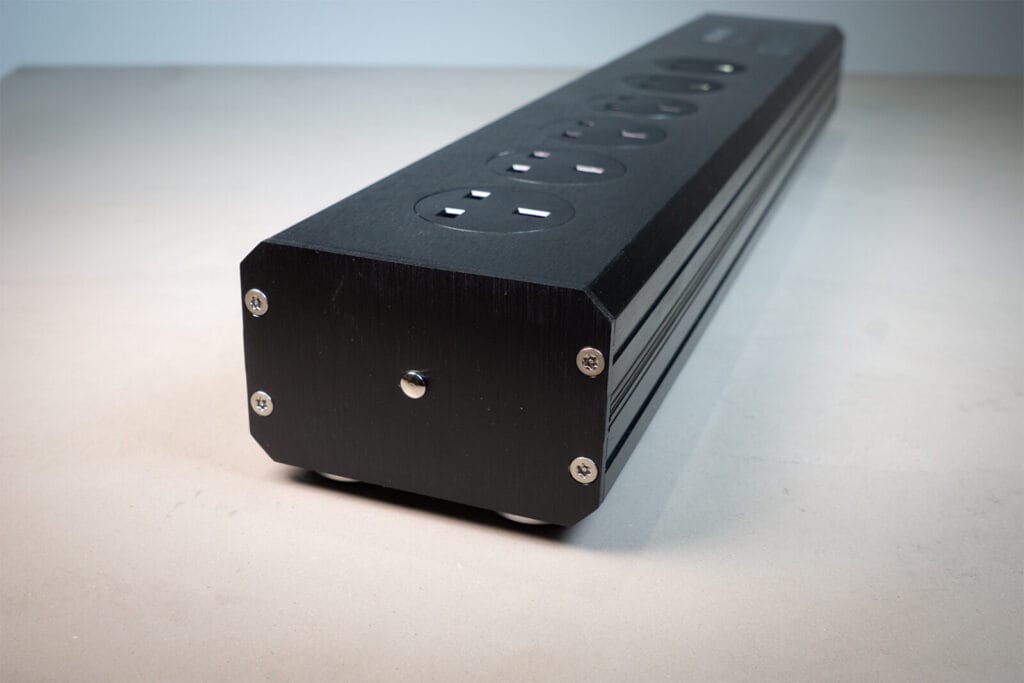 Chord PowerHAUS M6 end