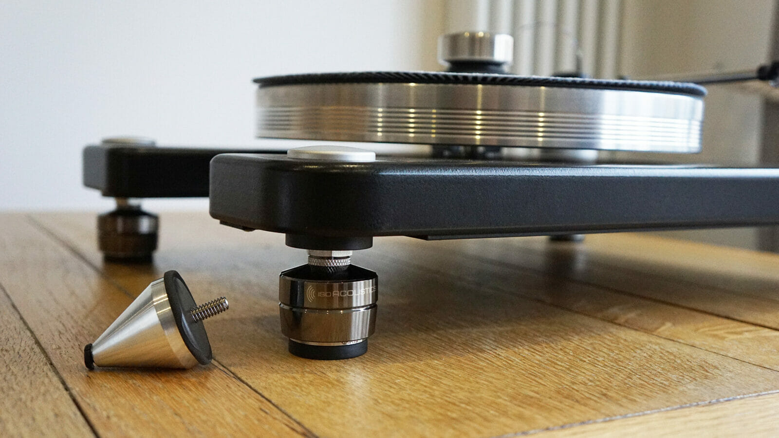 IsoAcoustics GAIA III isolating feet review Audiograde
