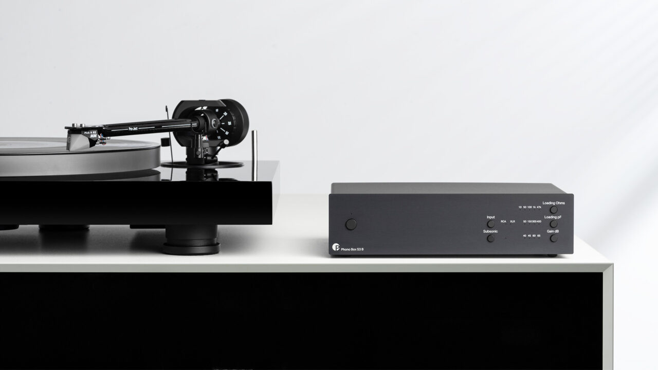 Pro-Ject X8 turntable and S3 B phono stage