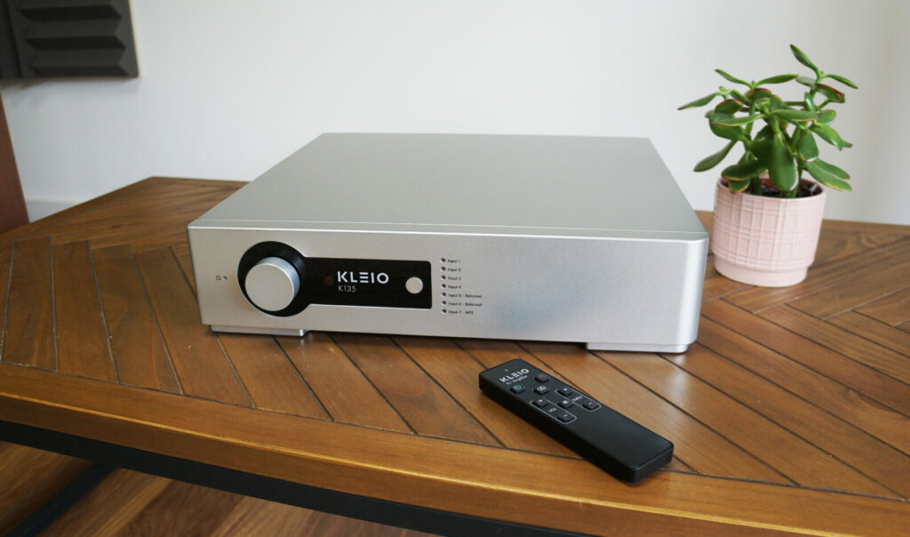 Kleio K135 with remote