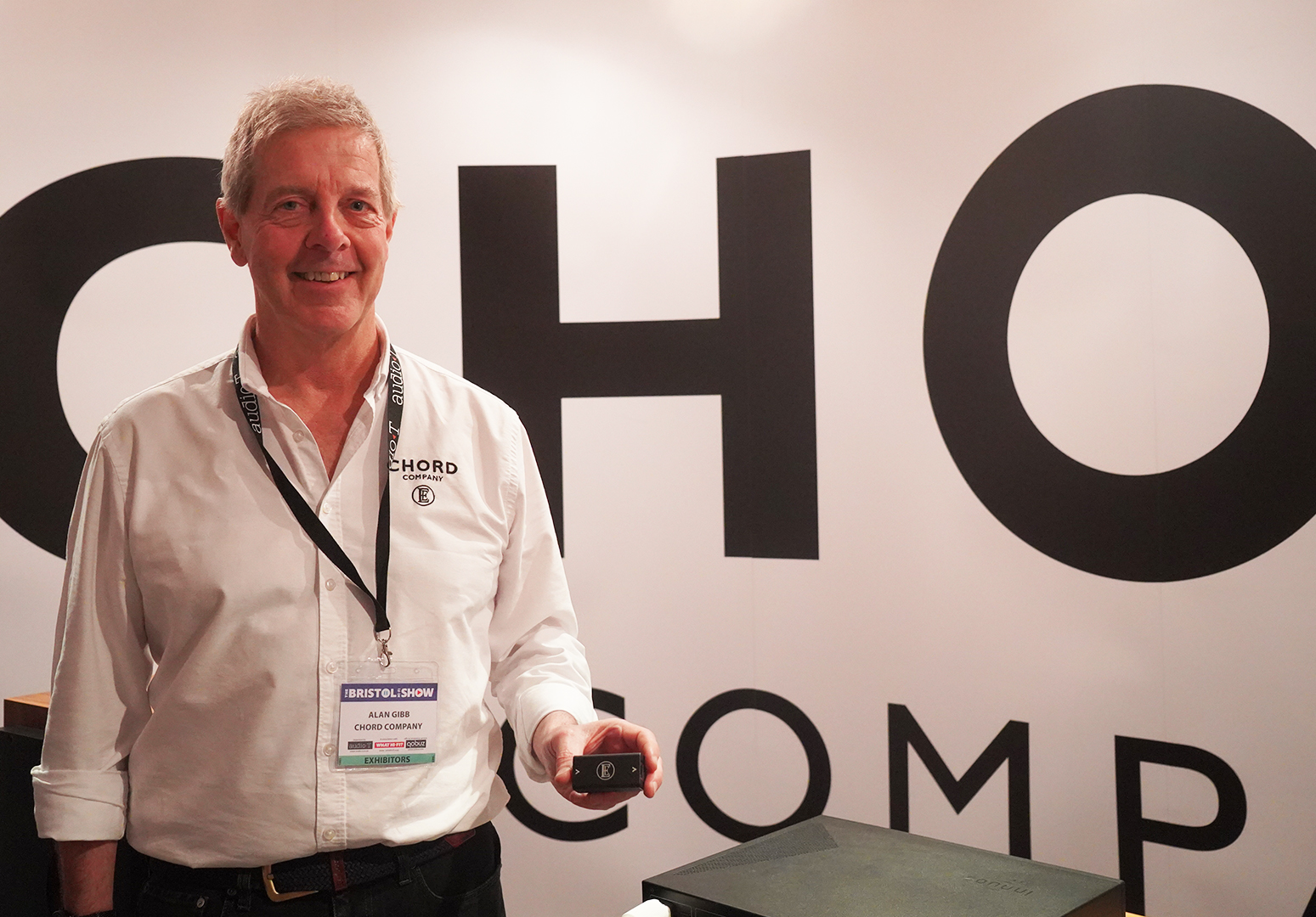 English Electric EE1 network noise isolator review - Audiograde