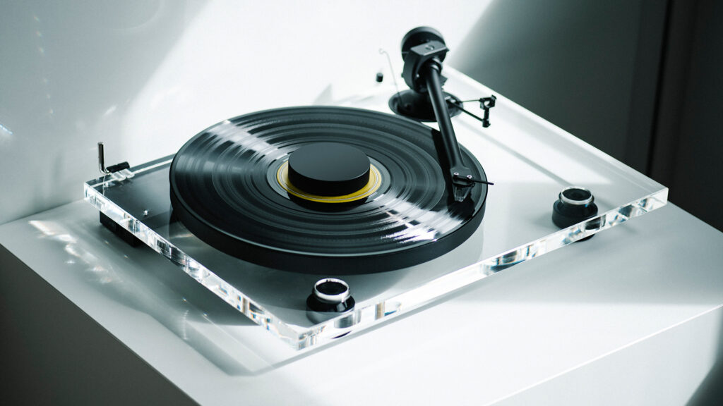 Pro-Ject XA B angled view