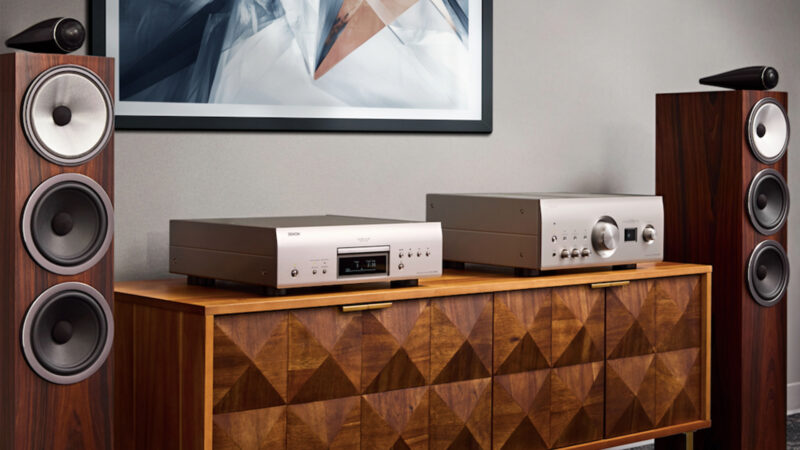 Denon DCD-3000NE CD Player lifestyle shot