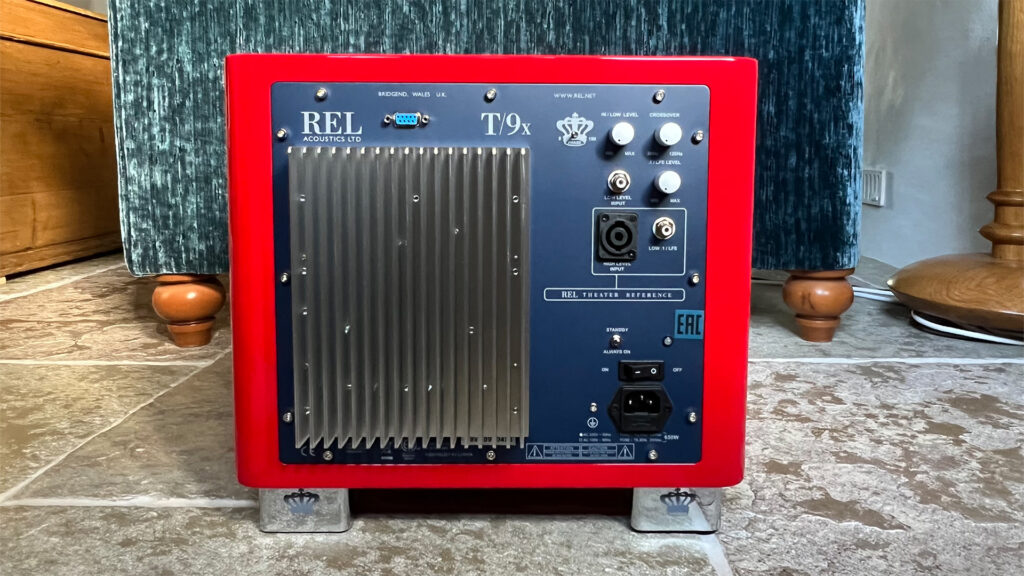 REL Acoustics T:9x SE controls