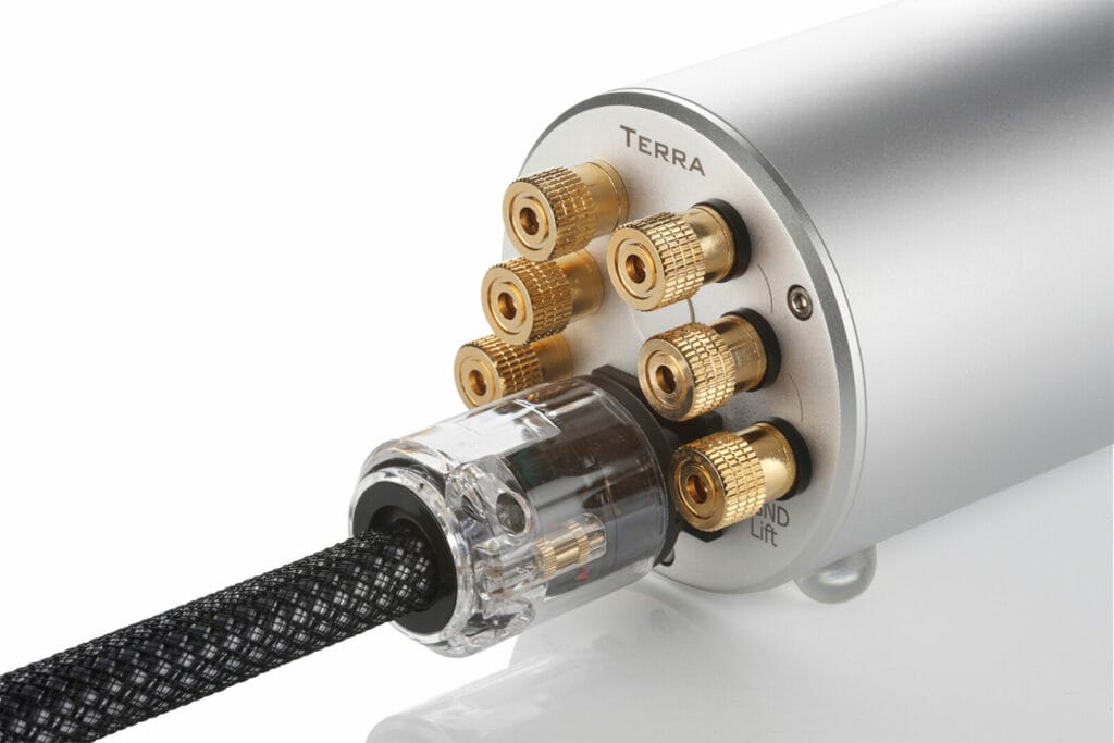 Clearaudio Terra turntable power solution rear panel