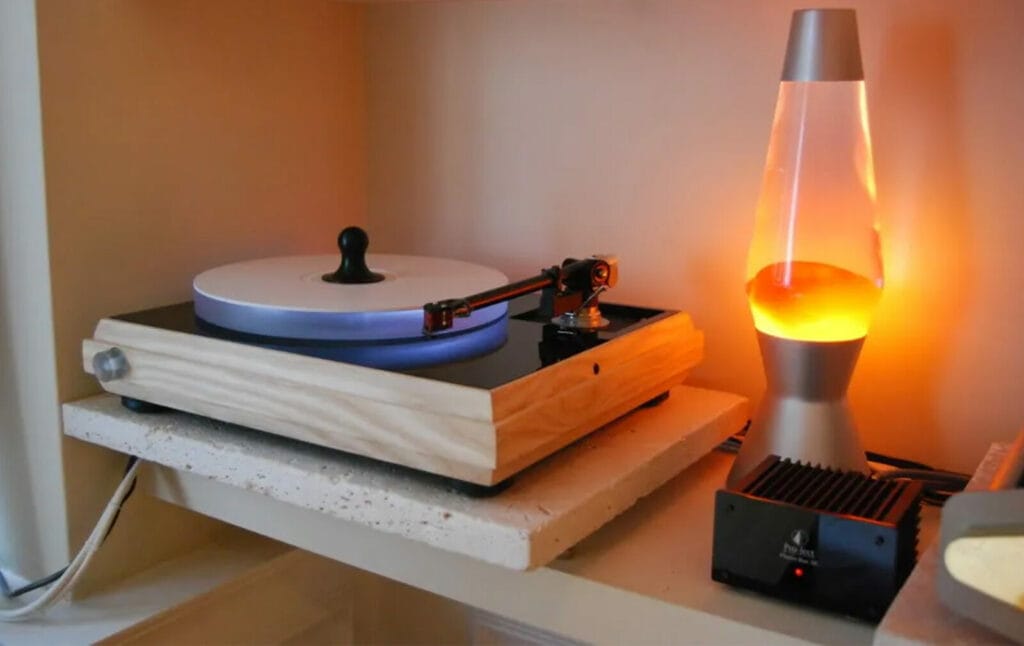 Pink Triangle Export GTi with Rega arm and Funk clamp