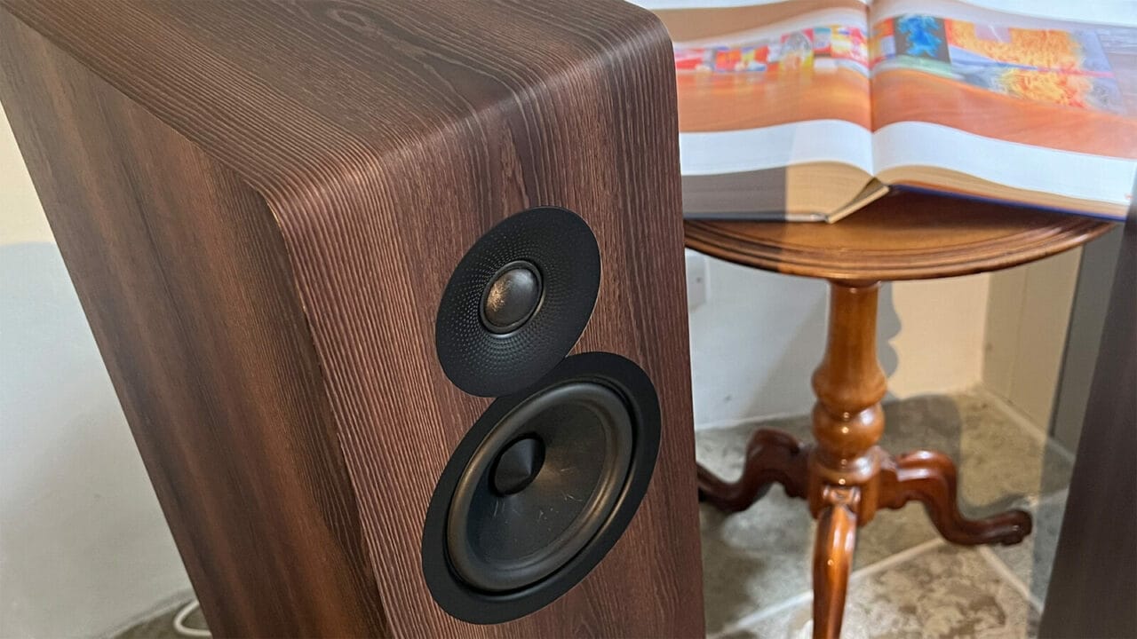 AE 320 mk2 feature image