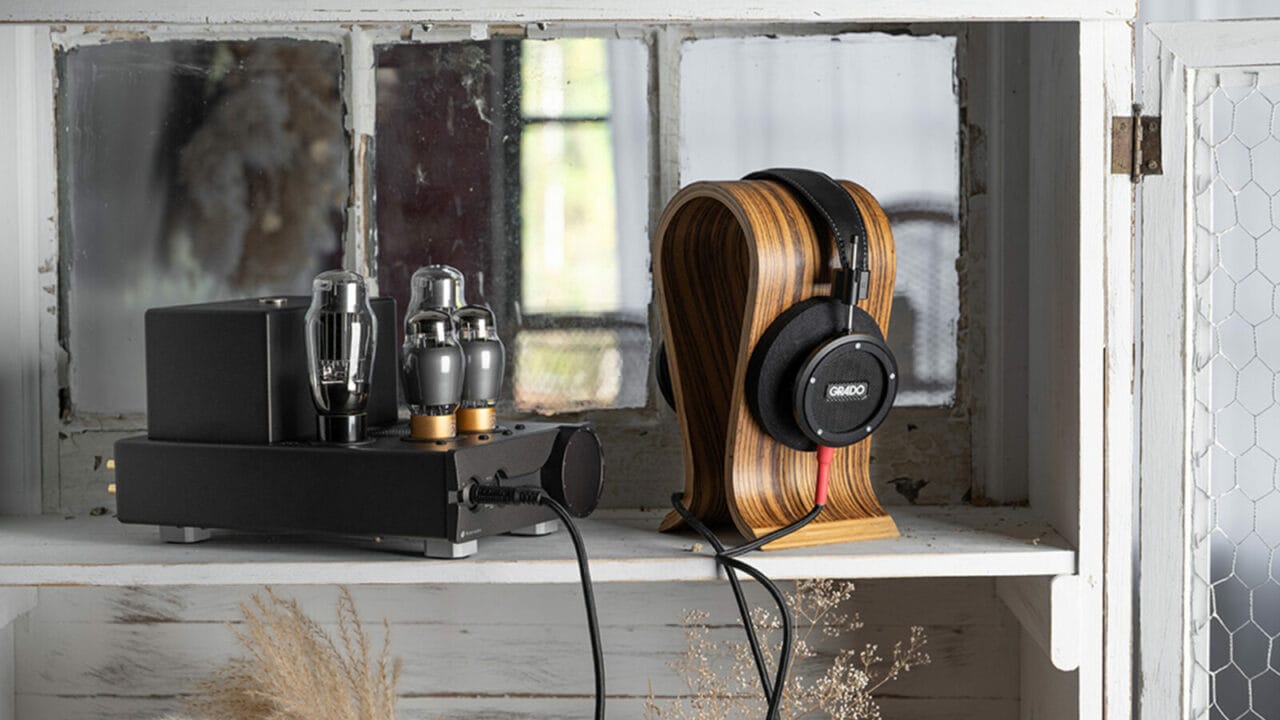 Grado S750 lifestyle image
