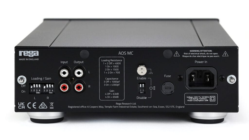 Rega AOS rear panel