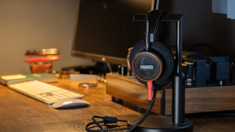 Grado S550 lifestyle image