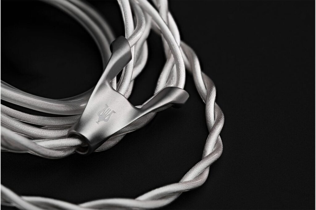 Meze Astru cable detail