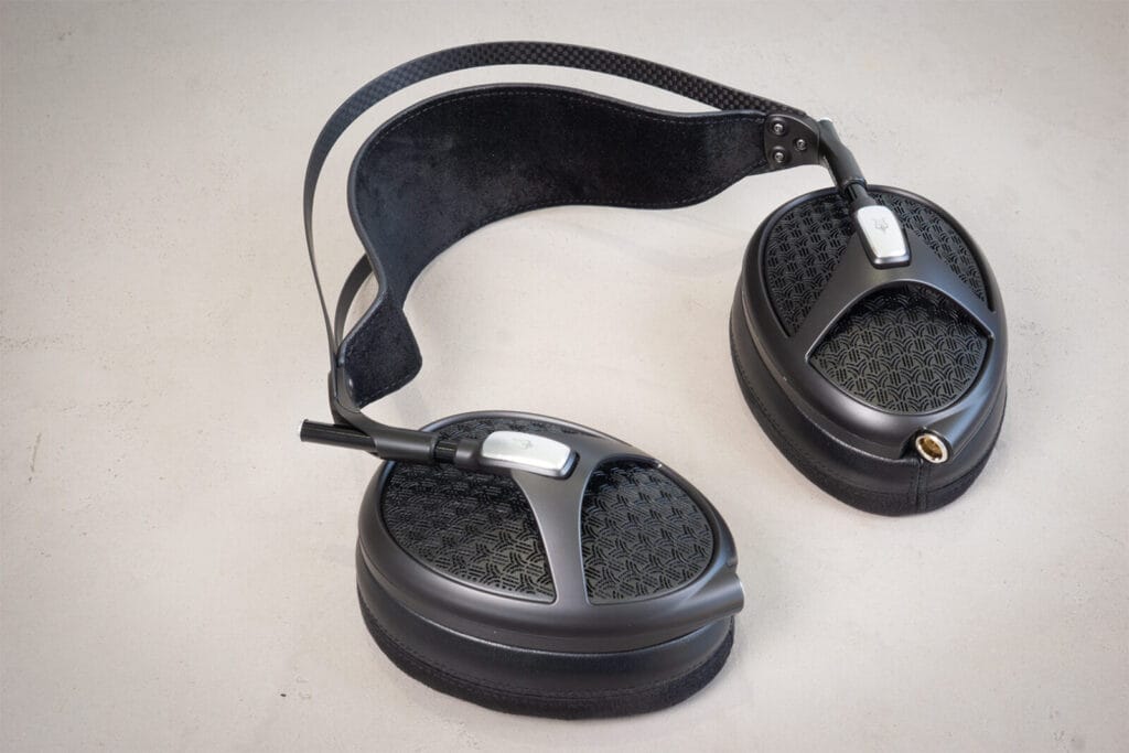 Meze Empyrean II laid flat