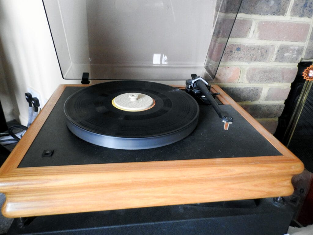 George's Voyd turntable