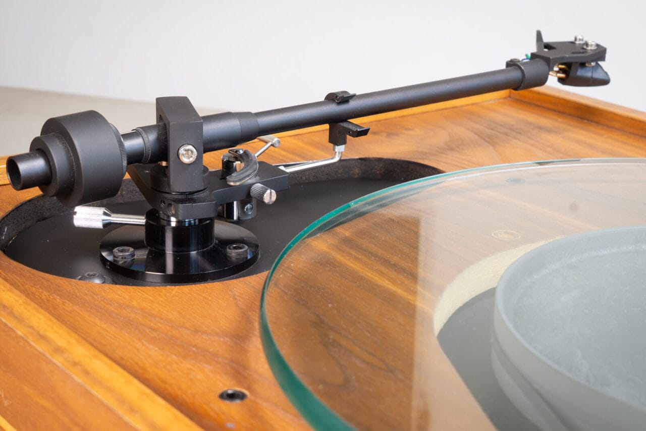 Goldring arm over platter