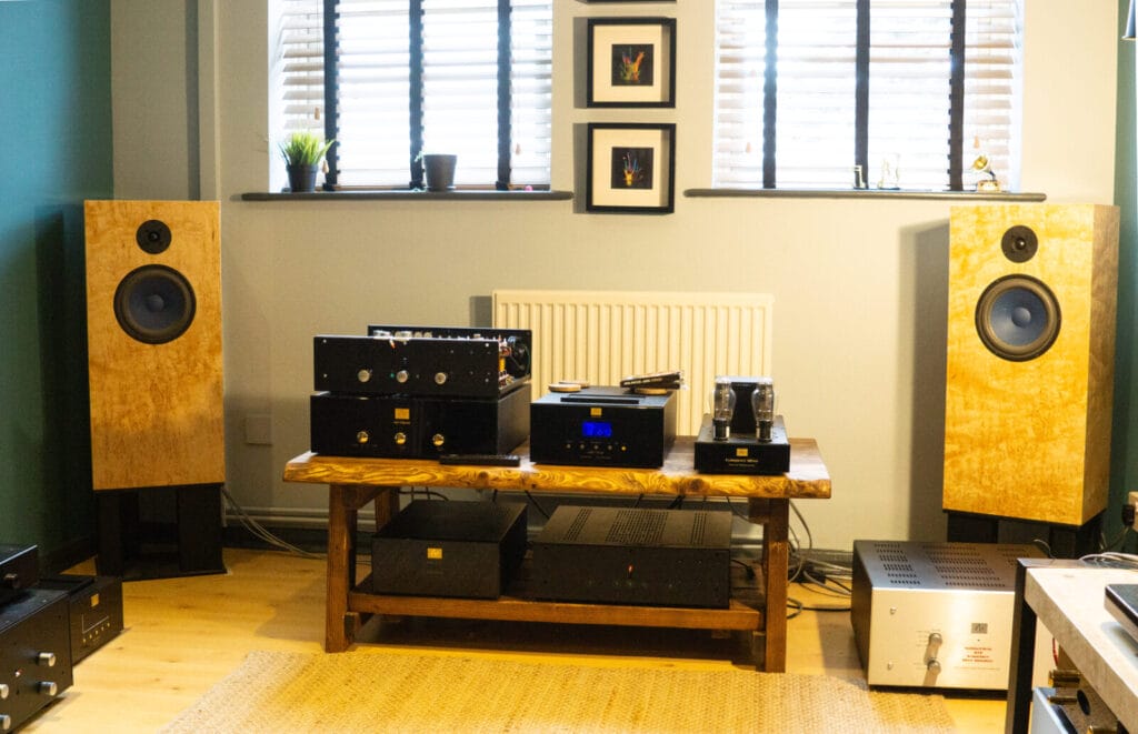 Audio Note (UK) demo room rig