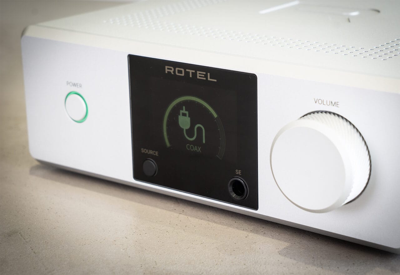 Rotel DX-5 front screen showing input