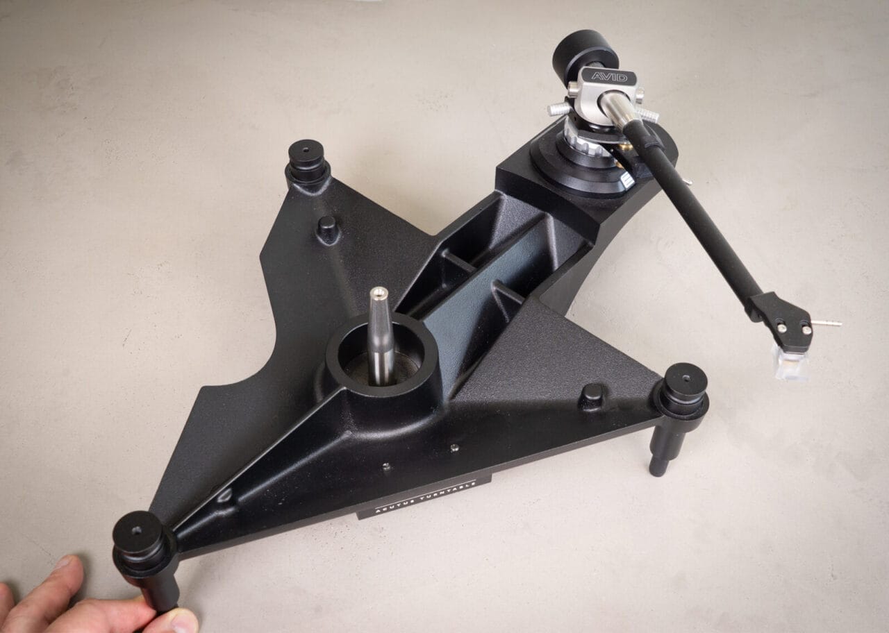AVID Dark subchassis