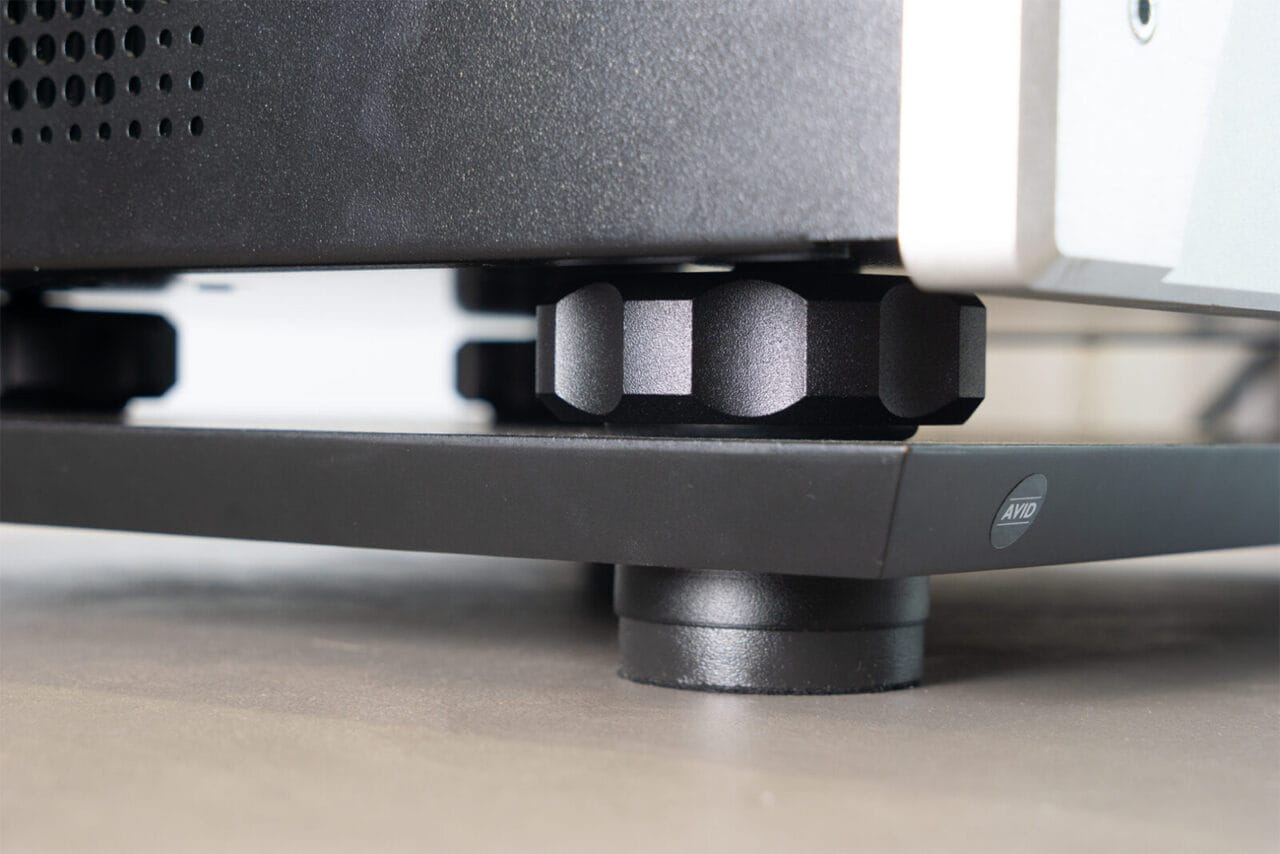 AVID Platform and amp feet