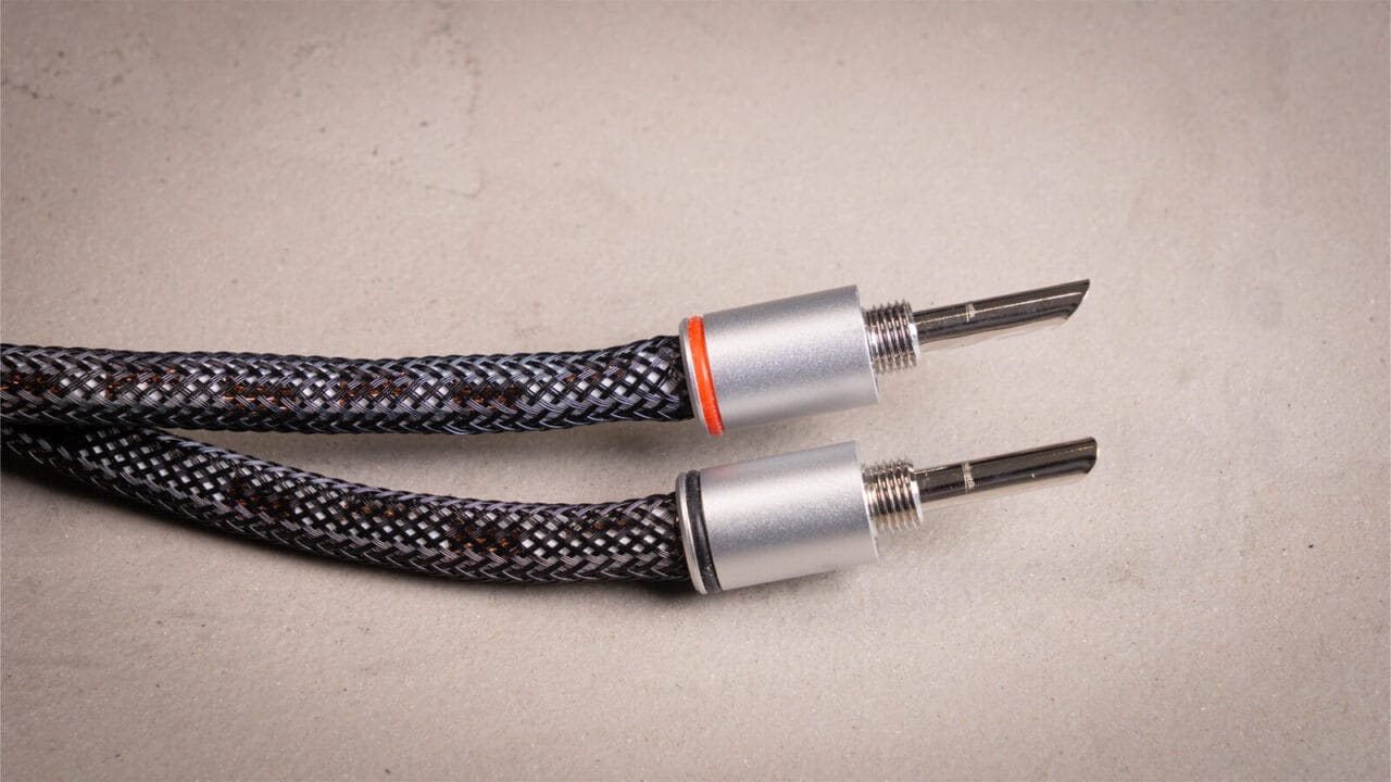 In-akustik LS-1205 Air banana plugs